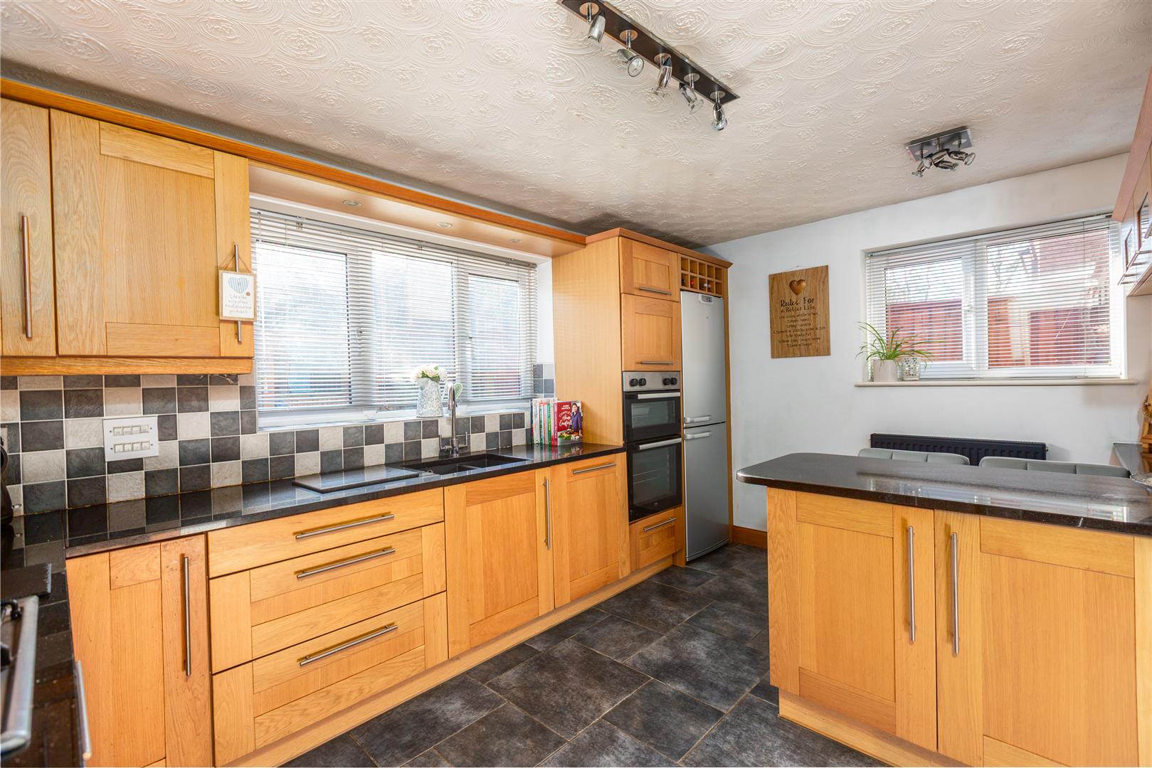Ffordd Dryden, Killay, Swansea, SA2 7PA